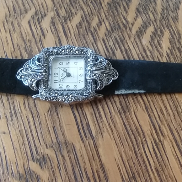 CENERE Marcasite quartz watch - Picture 3 of 3
